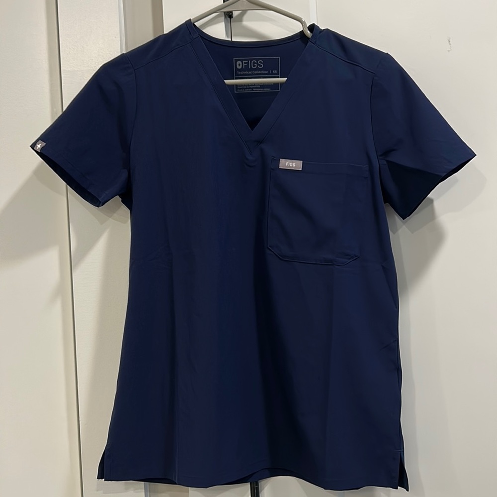 Worn Once Navy Figs Scrub Set
